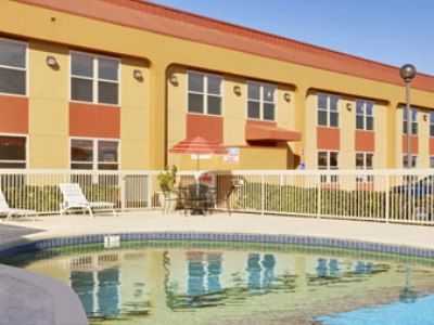 Hotel Ramada By Wyndham West Memphis Servizi foto